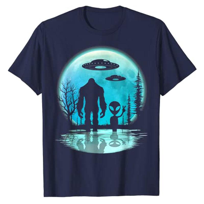 Alien and Bigfoot Moon T-Shirt Funny UFO Lover Graphic Tee Tops Cotton Fashion Short Sleeve Blouses Husband Boys Birthday Gift