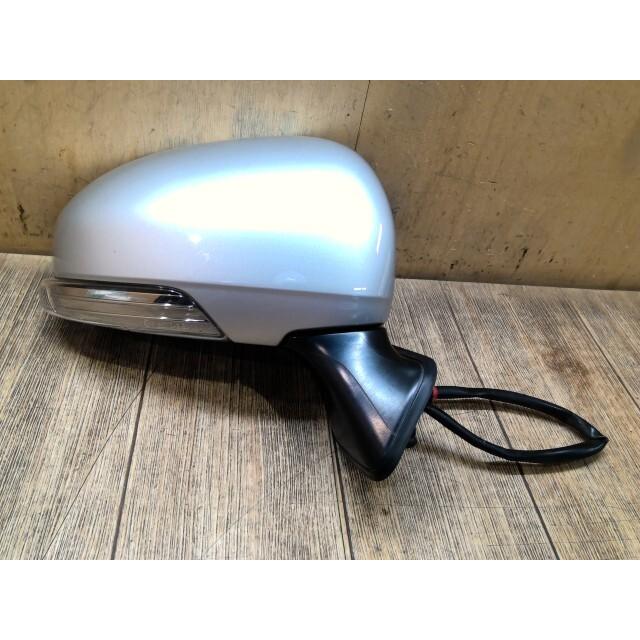 Prius DAA-ZVW30 Right side mirror Right door mirror G 2ZR-FXE 1F7 87910-47300