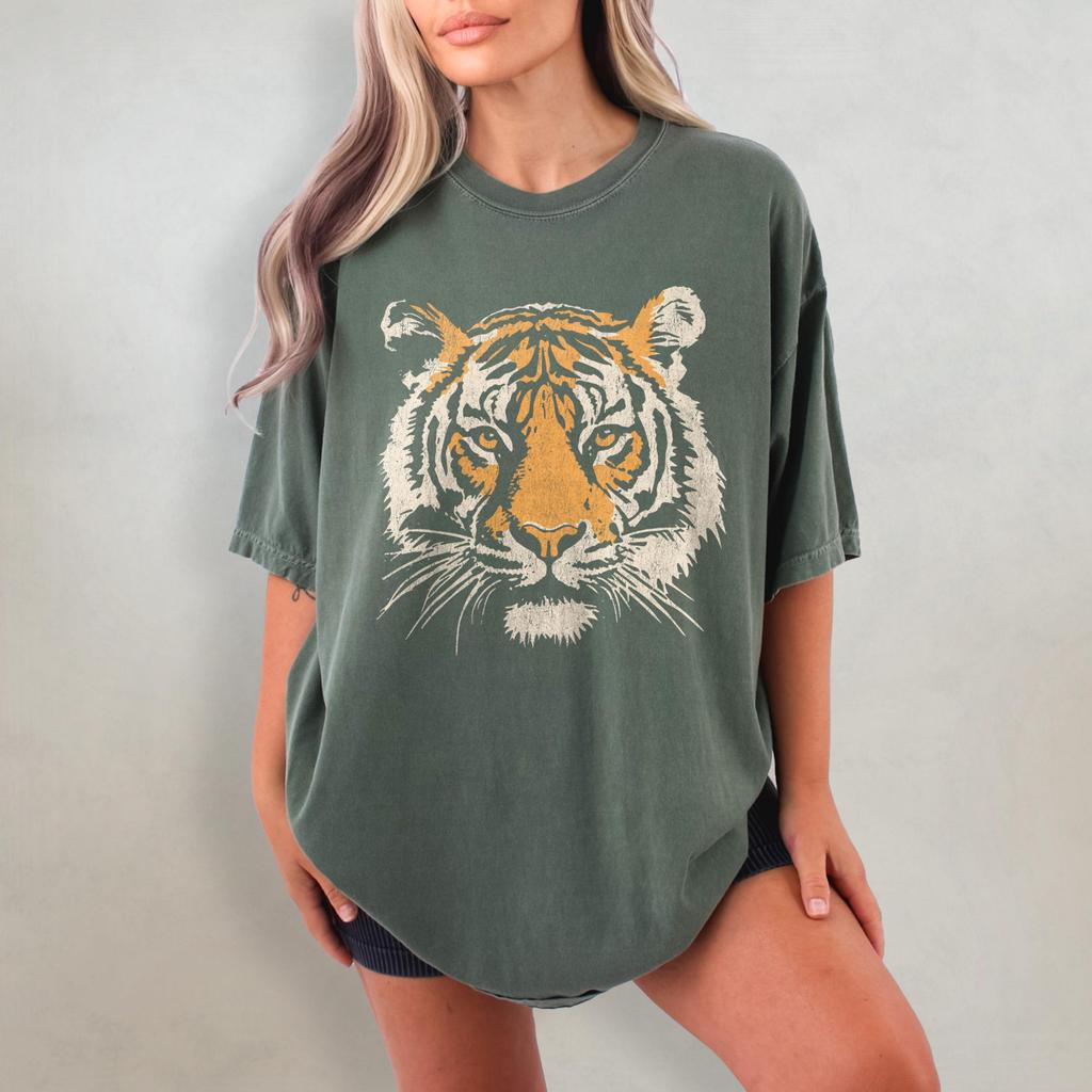 Vintage Tiger Tee - Retro Animal Comfort Colors T-Shirt, 90s Animal Gift for Tiger Lover, Wild Cat Shirt, Jungle Safari Tiger Graphic Tee