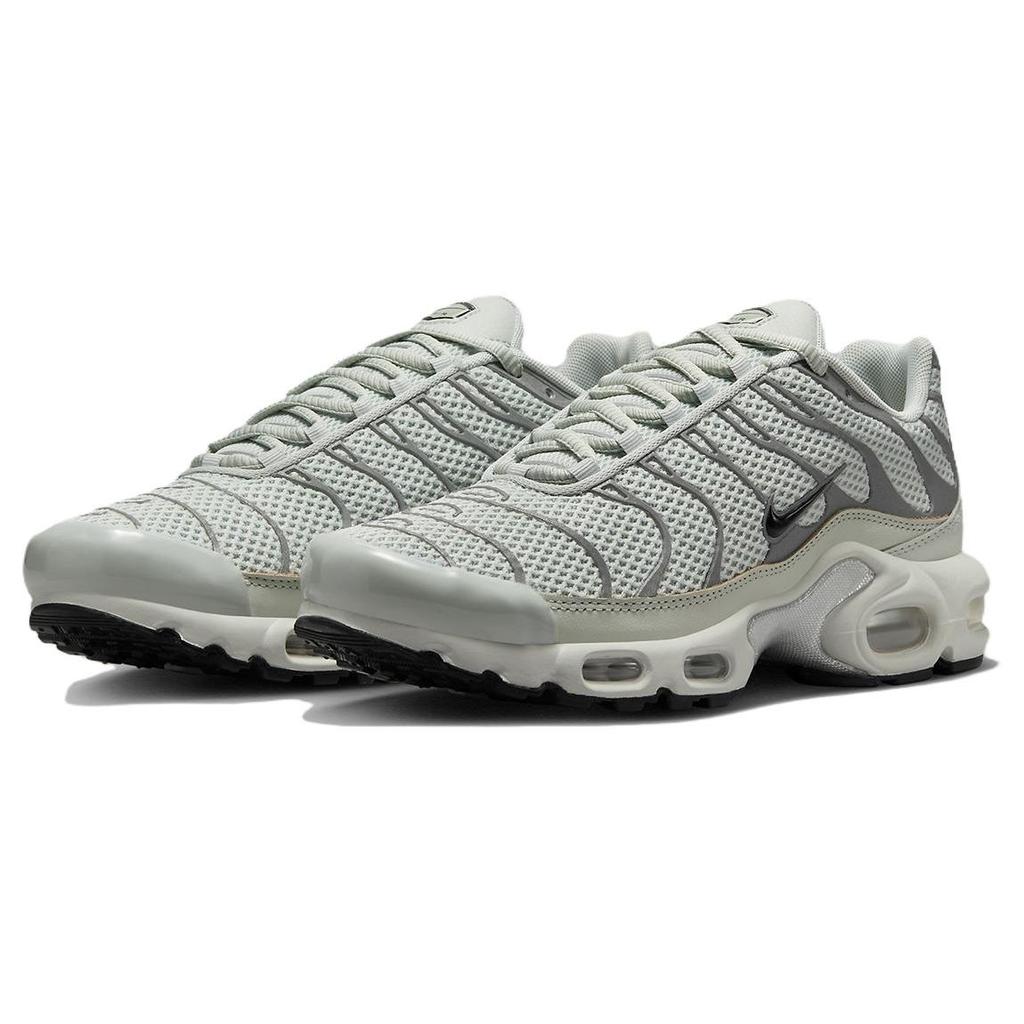 Nike Air Max Plus Light Silver Women Sneakers Grey Chrome Light-Bone FV8480-002