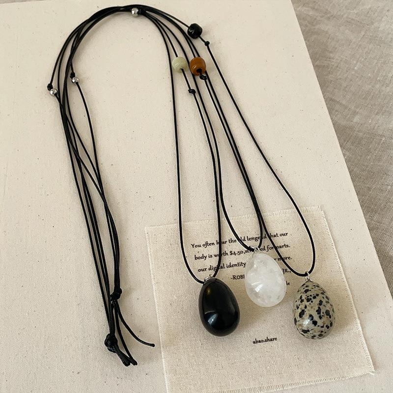 Niche Design Sense, Water Drop, Natural Stone Black Rope, Long Necklace, Simple And Versatile Temperament, Fashionable Neck Chain, Sweater Chain.
