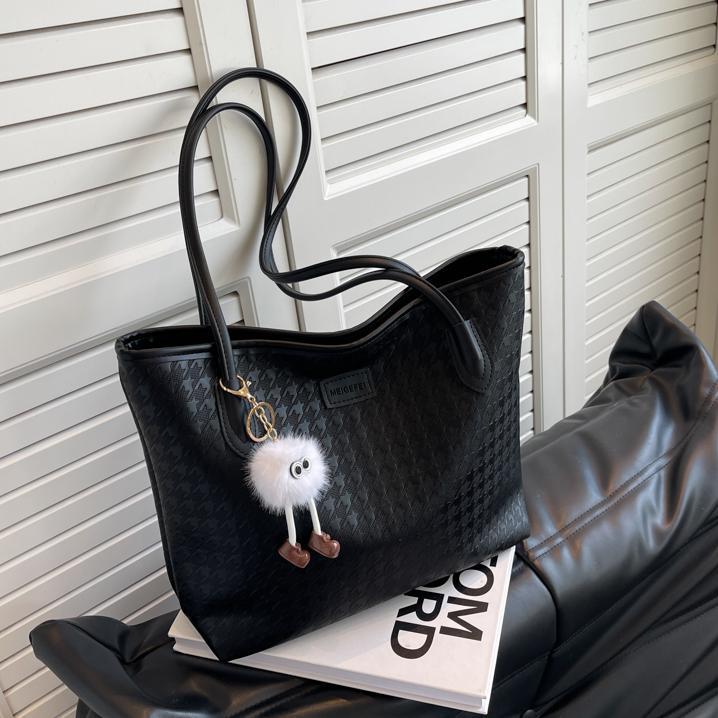 Student Commuting To Work Bag Women'S Large-Capacity New Casual Versatile Shoulder Bag Fashionable Texture Tote Bag