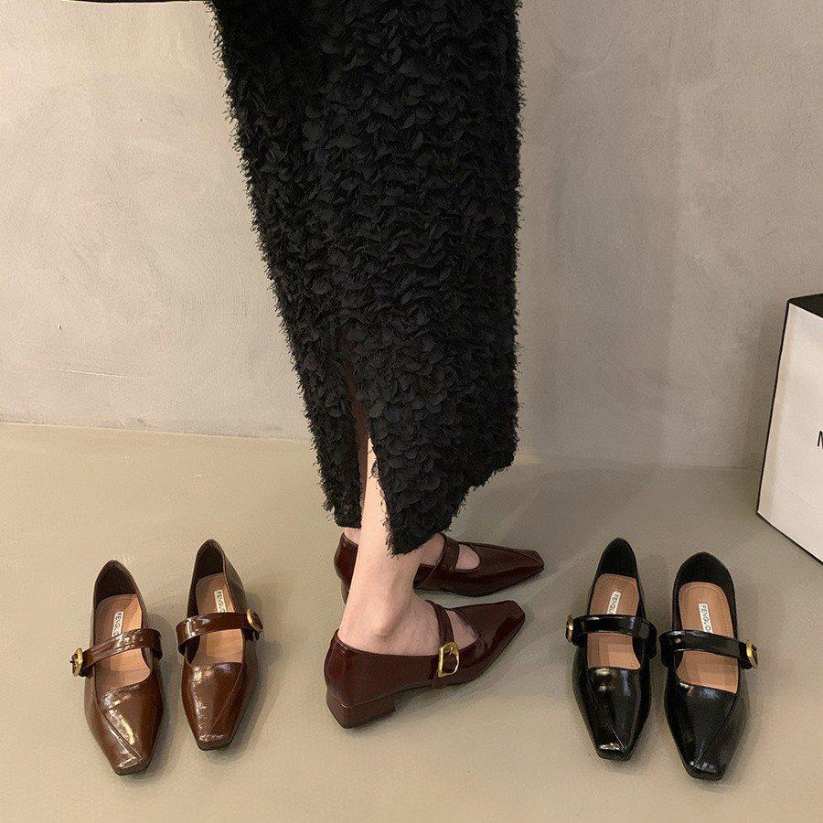 2025 Korean version of fairy style late spring new French retro light mouth single shoes female late Mary Jane shoes temperament low heel