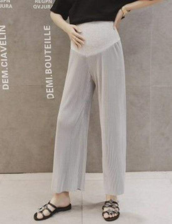 Cool Ice Silk Wide-Leg Pleated Maternity Crop Pants