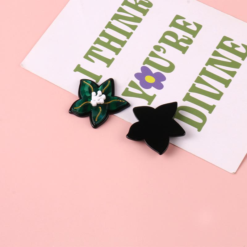 

Акриловые цветы и бабочки, украшения и аксессуары своими руками: Серьги, заколки, нашивки на чехлы для телефонов.