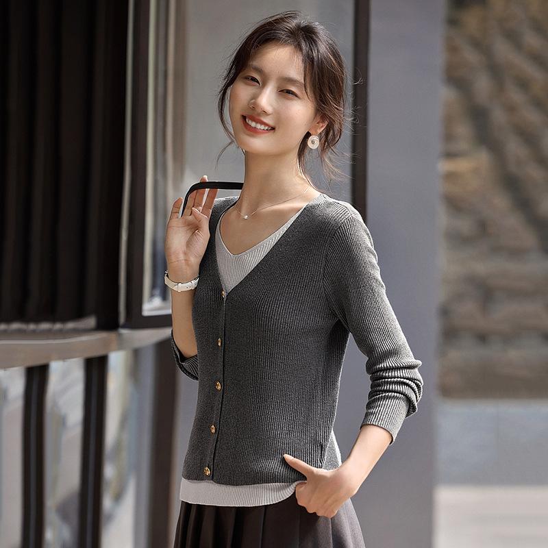 Contrasting Stitching Fake Two-piece Knitted Cardigan for Autumn and Winter Women's Loose and Versatile Slim Long-sleeved Top