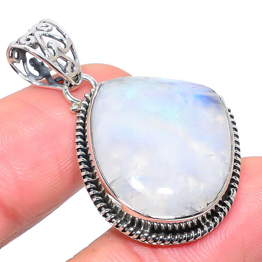 

Natural Rainbow Moonstone Gemstone 925 Solid Sterling Silver Pendant 1.65 I2F43