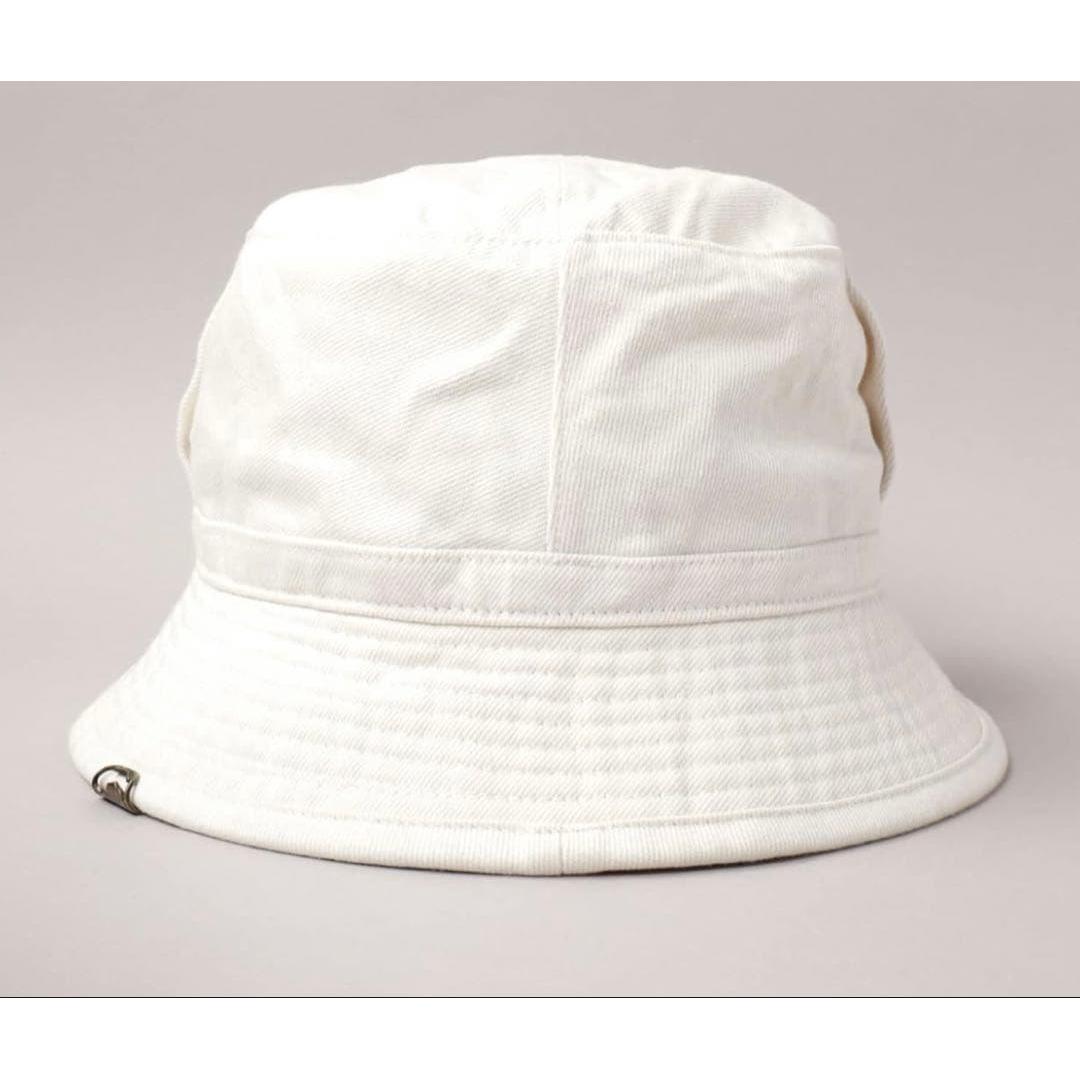 Used Try-on only CA4LA bucket hat white