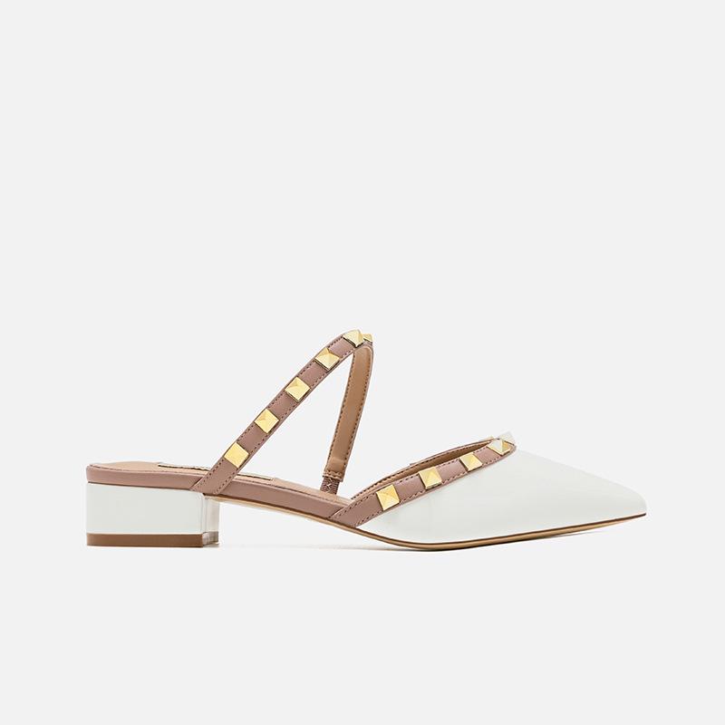 Muller Women's Summer 2024 Pointed-Toe Flat Sandals with Thick Heels and Rivet Detailing.