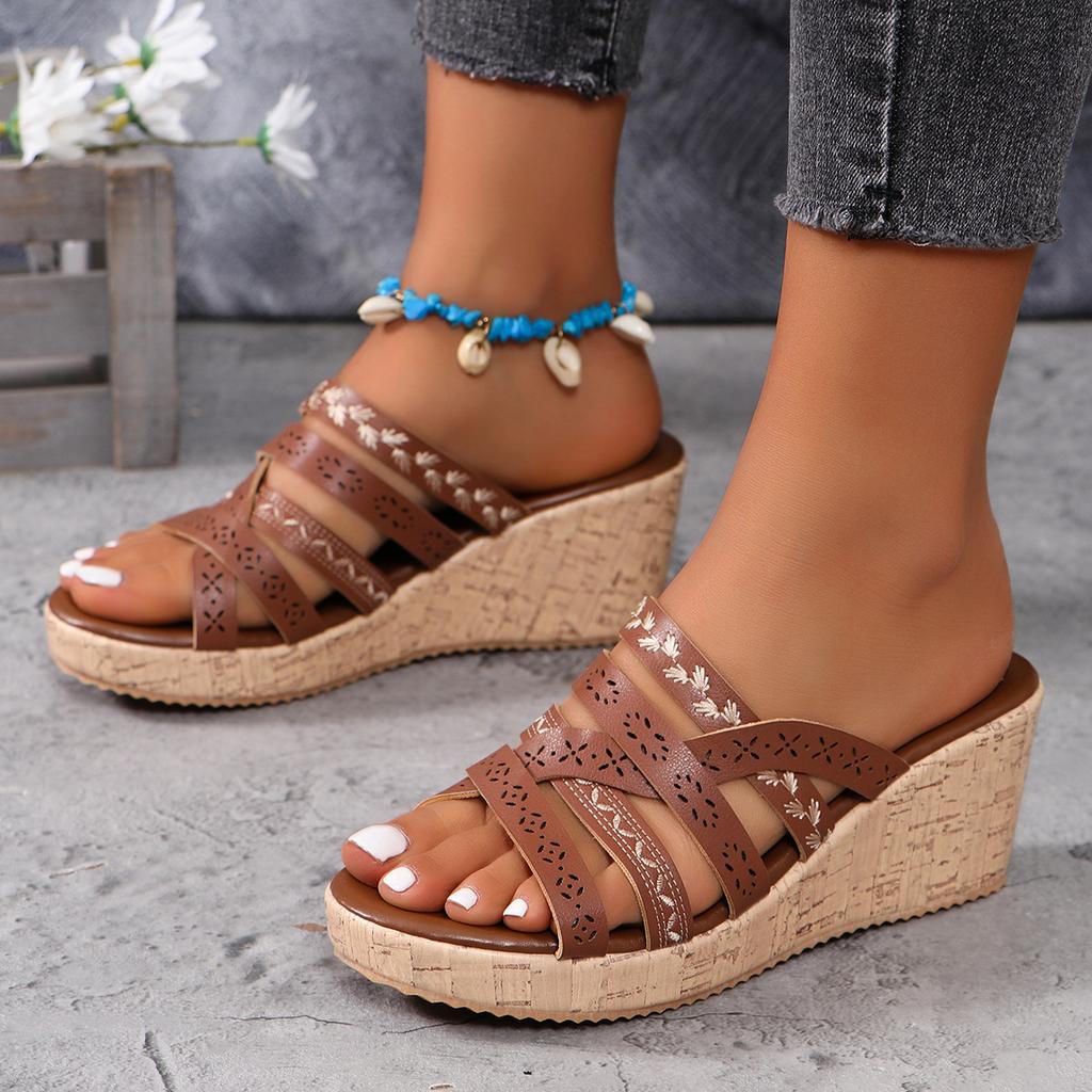2024 new summer foreign trade wedge heel platform women's shoes large size casual fish mouth fashion platform heel sandals