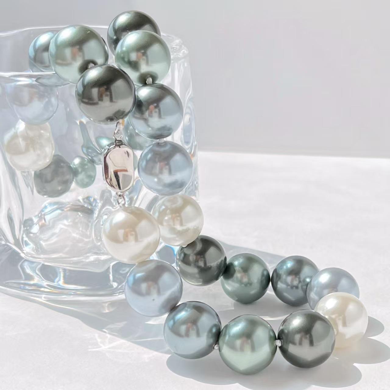 

Vintage 16Mm Large Granular High Quality Color Blue-Grey Artificial Crystal Pearl Necklace Clavicle