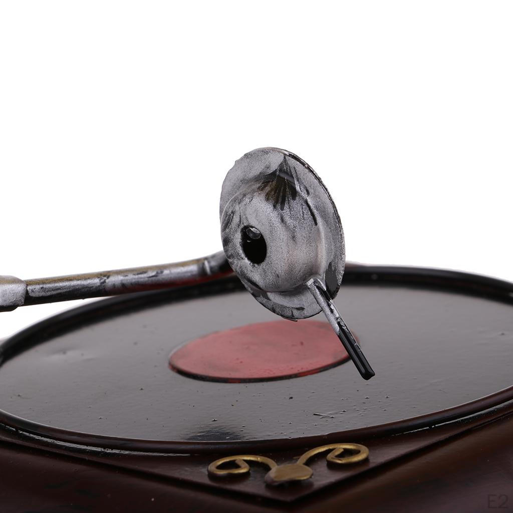 /Goldenes Grammophon-Modell für