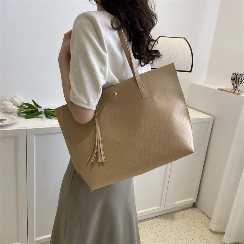 Fashionable Summer Street Style Commuter Tote Bag For Women Pu Leather