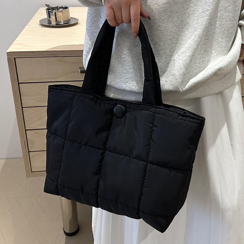 High-end Tote Bag for Women New Fashion Diamond Bag for Women Large Capacity Commuting One-shoulder Handbag for Women