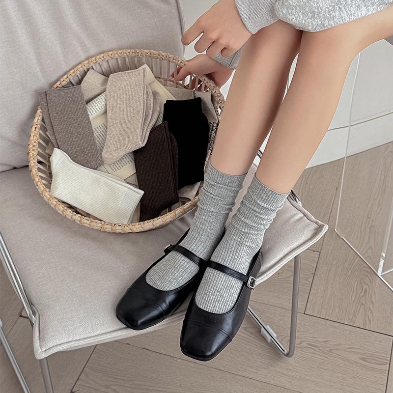 Women's Black & White Ribbed Slouch Socks - Mid-Calf Length, Versatile for Autumn/Winter, Pair with Leather Shoes
