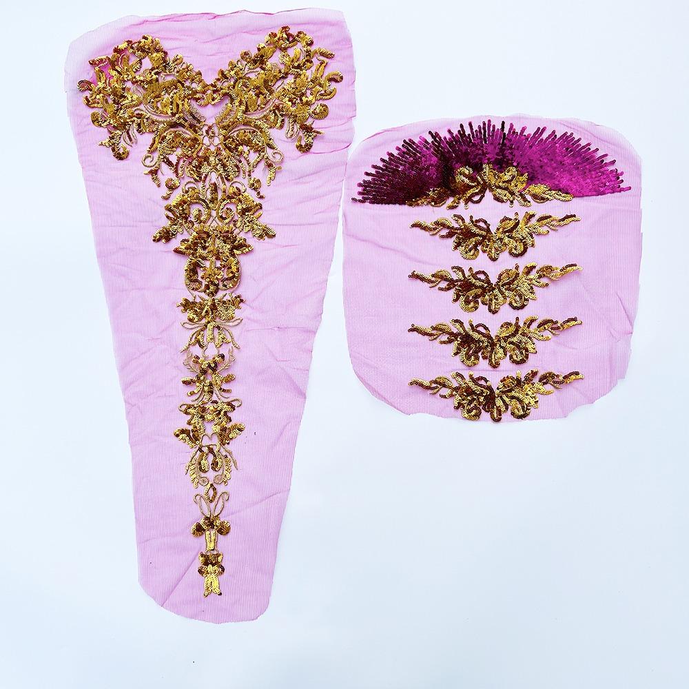 

Нашивки с вышивкой блестками своими руками Нашивки с вышивкой блестками Сценические костюмы розы красного