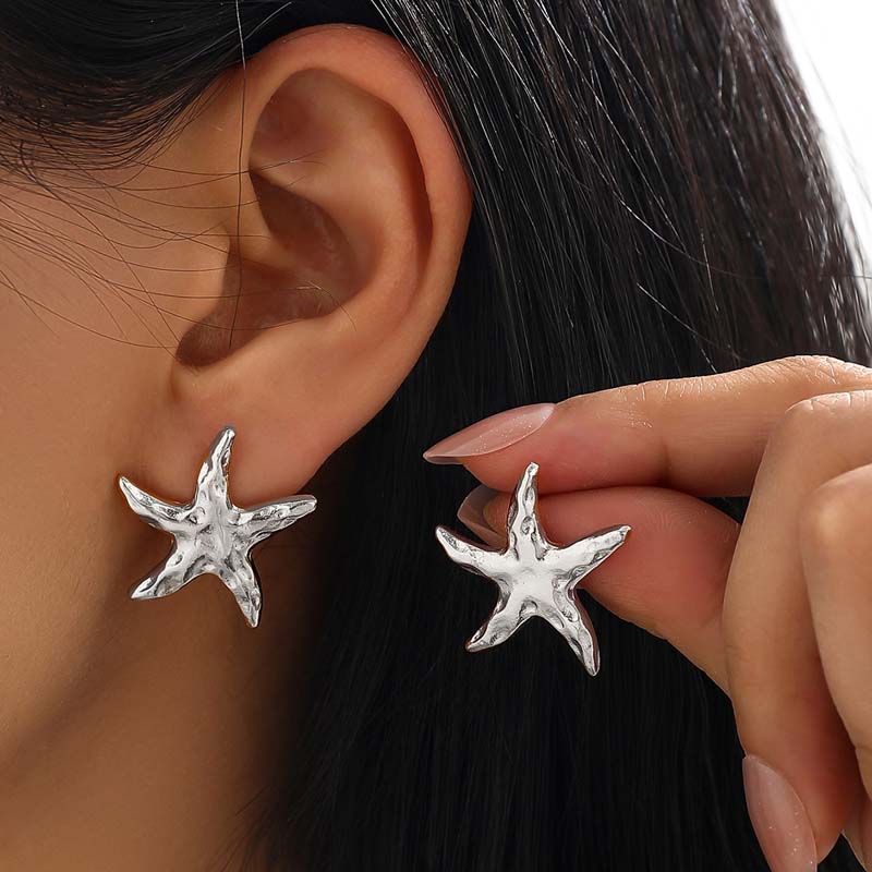 Vintage Gold Color Starfish Stud Earrings For Women Punk Metal Star Shaped Geometric Earrings Beach Vacation Zircon Gift