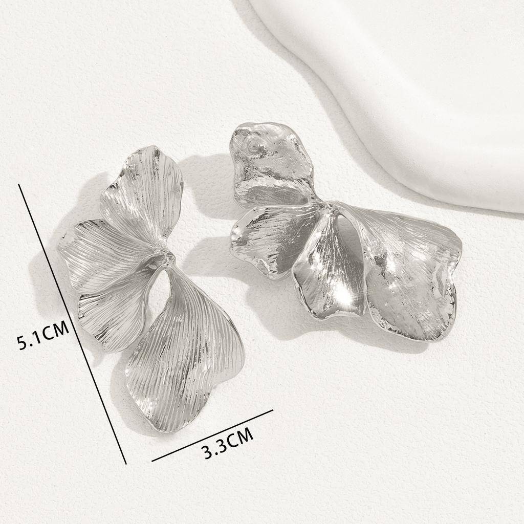 Simple Women's Flower Earrings Exaggerated Personality Metallic Style Multi-layer Niche Alloy Earrings