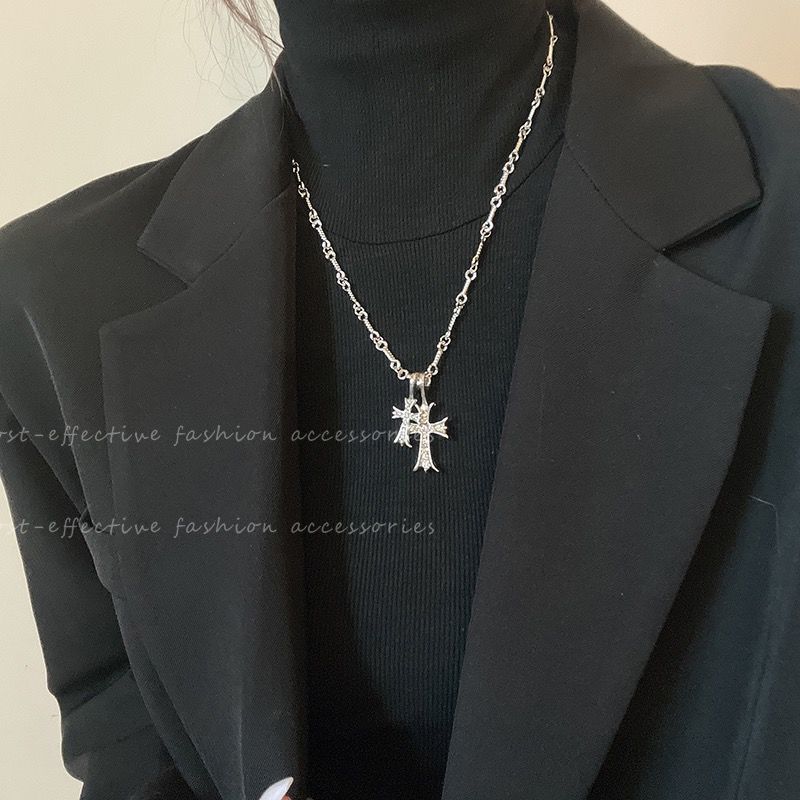 Light luxury niche design versatile collarbone chain sweater chain long female atmosphere high-end new popular necklace tide