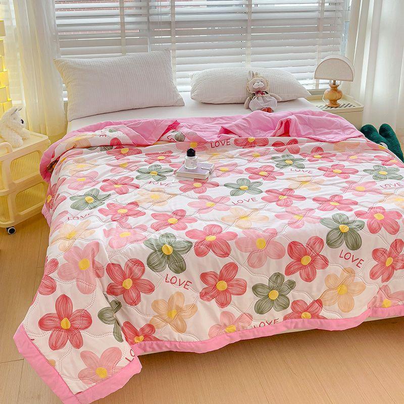 Skin-friendly Summer Cooling Thin Quilt, Printed Quilted Four Seasons Quilt, Soft and Comfortable Summer Thin Quilt, Single Double Hotel Home Bedroom