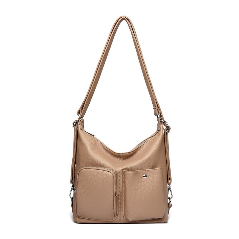 Die Retro-Umhängetasche aus weichem Leder ist eine modische Pendler-Einzelschultertasche, die schlicht und leicht ist.