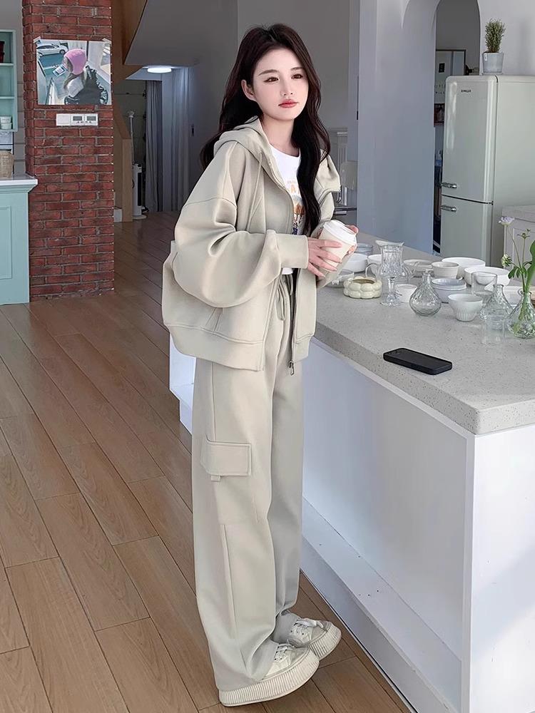 

Женский повседневный комплект худи и спортивных штанов в студенческом стиле - Маленький размер, Спортивный, Весна/Осень 2025. M