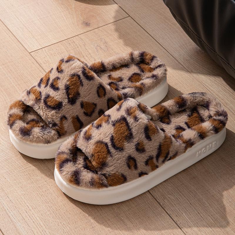 

Fashion Couple s One Word Slippers 2025 Winter New Fashion Leopard Women Home Shoes Lightweight Comfortable Non Slip Men s Plush Shoes 44-45 темно-коричневого