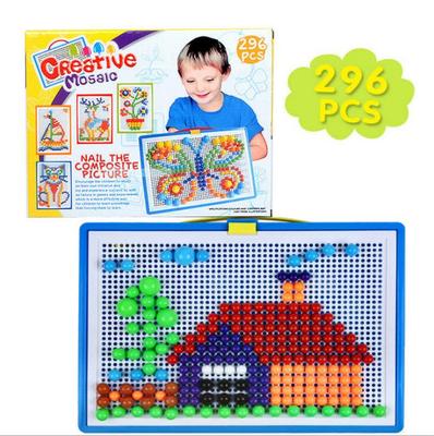 Vzdělávací hračka Houbičky na kolíky: 296dílné propojovací deskové puzzle pro děti