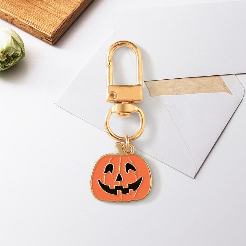 

Halloween Pumpkin Keychain: Cute Cartoon Jewelry Bag Charm Alloy Pendant