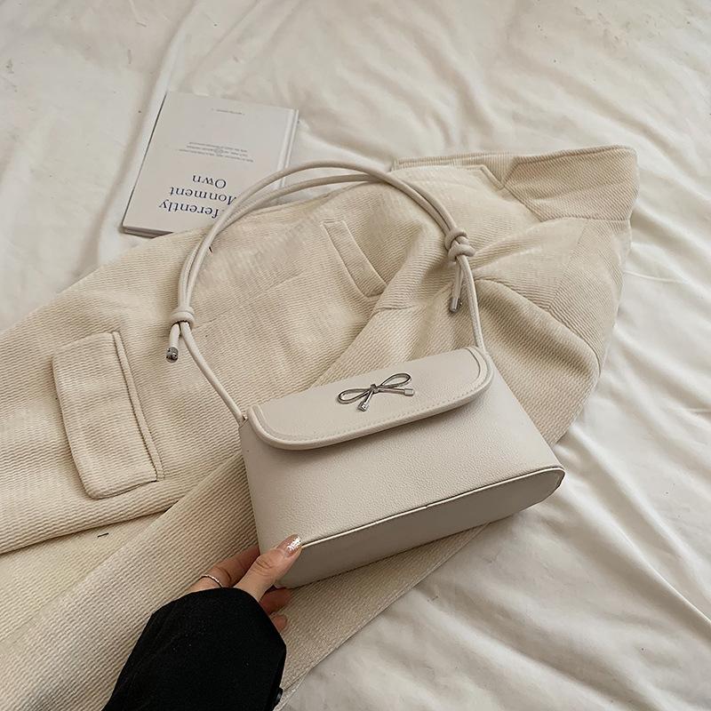 

Нишевая сумка-багет подмышку 2025 новая модная портативная сумка-багет высокая ценность сумка-мессенджер маленькая квадратная сумка белый