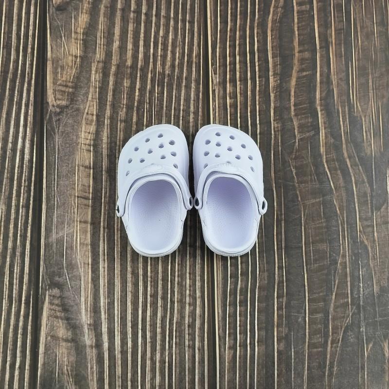 Hanging ornaments, clothing, shoes, bags, pet toys, shoes with BBs, cartoon accessories, cute mini shoes, DIY