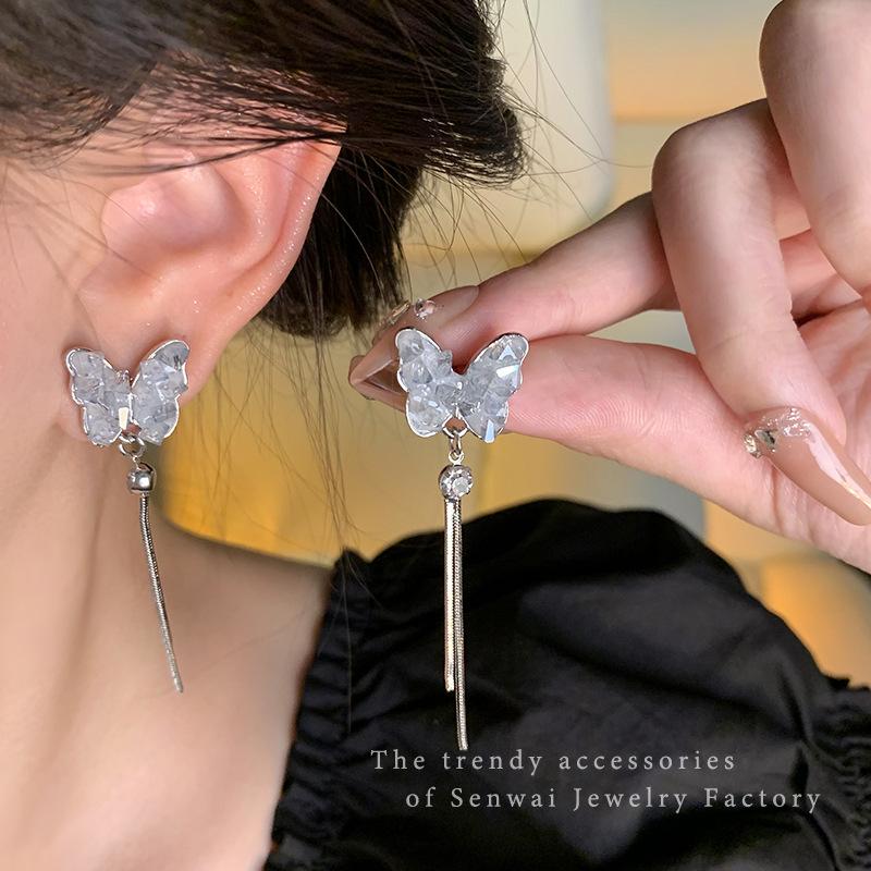 Cold Feeling Gradual Change Blue Broken Diamond Butterfly Earrings Female Unique Internet Celebrity Stud Earrings Temperament Earrings