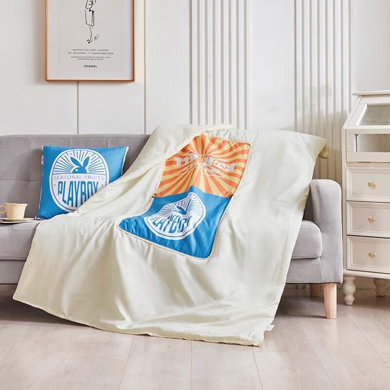 

Playboy Pillow Quilt