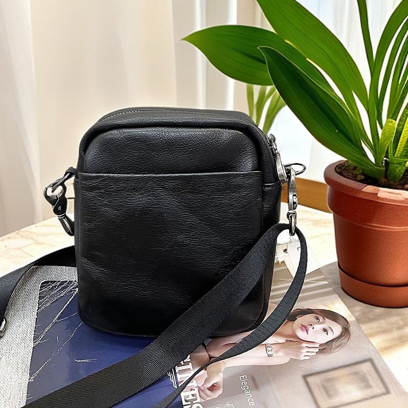 First Layer Cowhide Casual Messenger Bag Men'S And Women'S Genuine Leather Mobile Phone Bag Satchel Black