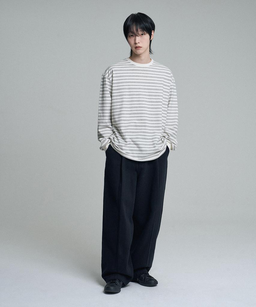 Mubeun Deep One-Pleat Wide Curved Cotton Pants Black