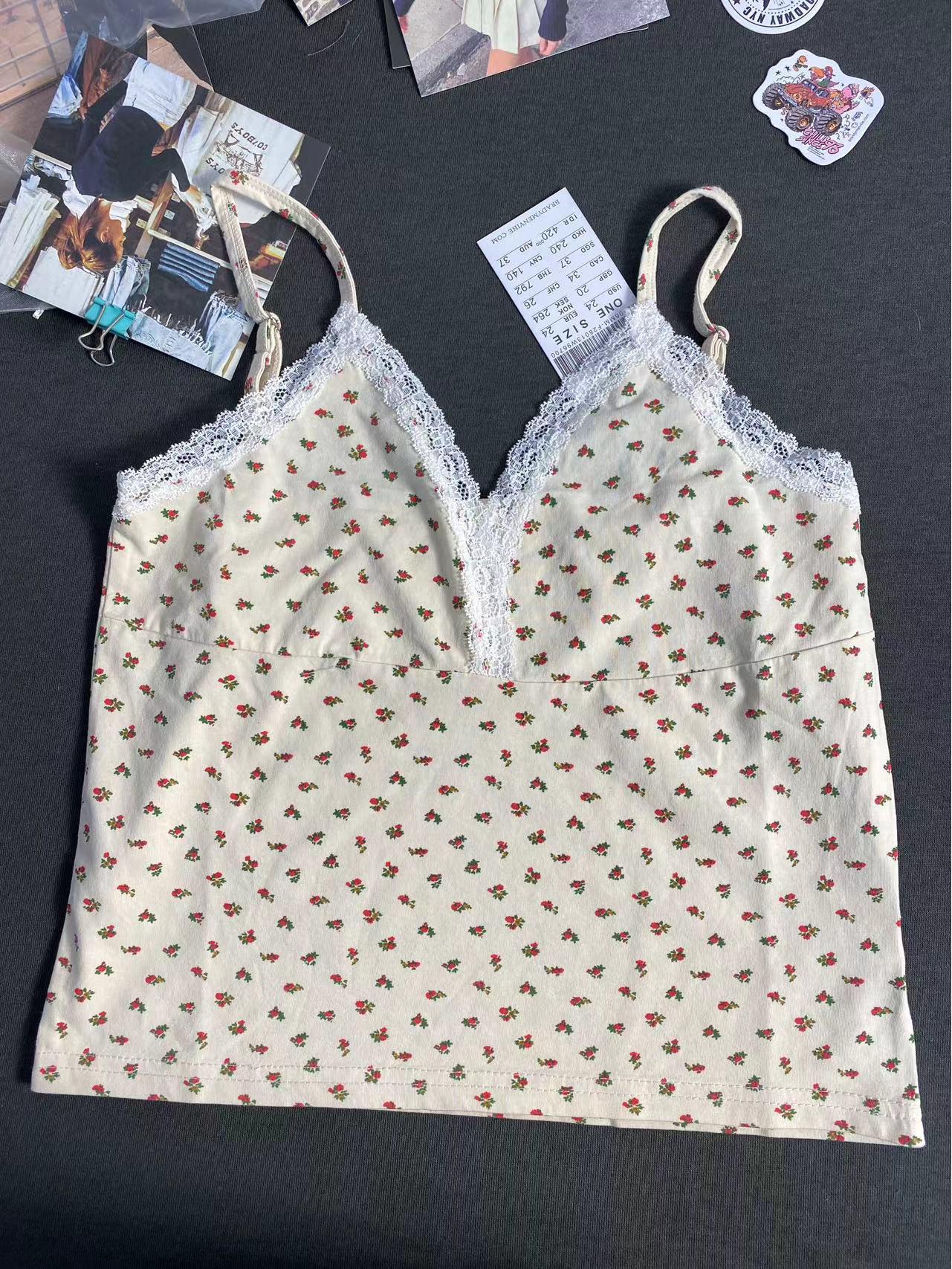 

Женский топ с подтяжками B&M из цветочного кружева на трех пуговицах One Size