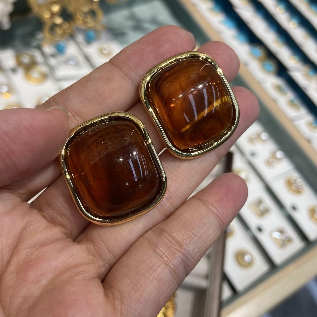 Maillard Amber Square Stud Earrings Vintage Retro Design Versatile Exquisite Premium Earrings