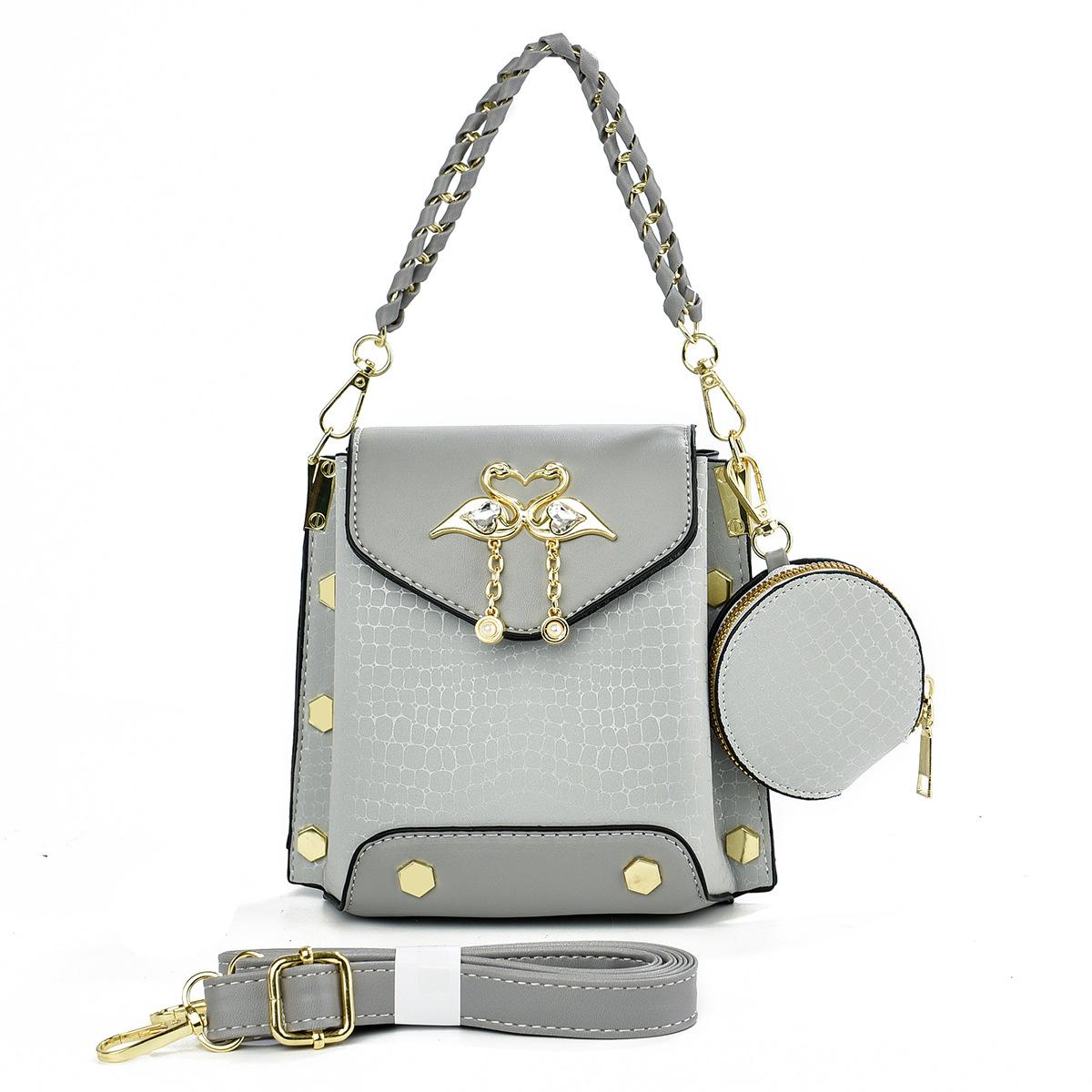 

Versatile small square bag fashionable exquisite handbag new temperament atmospheric shoulder messenger bag 18*10*17 серый