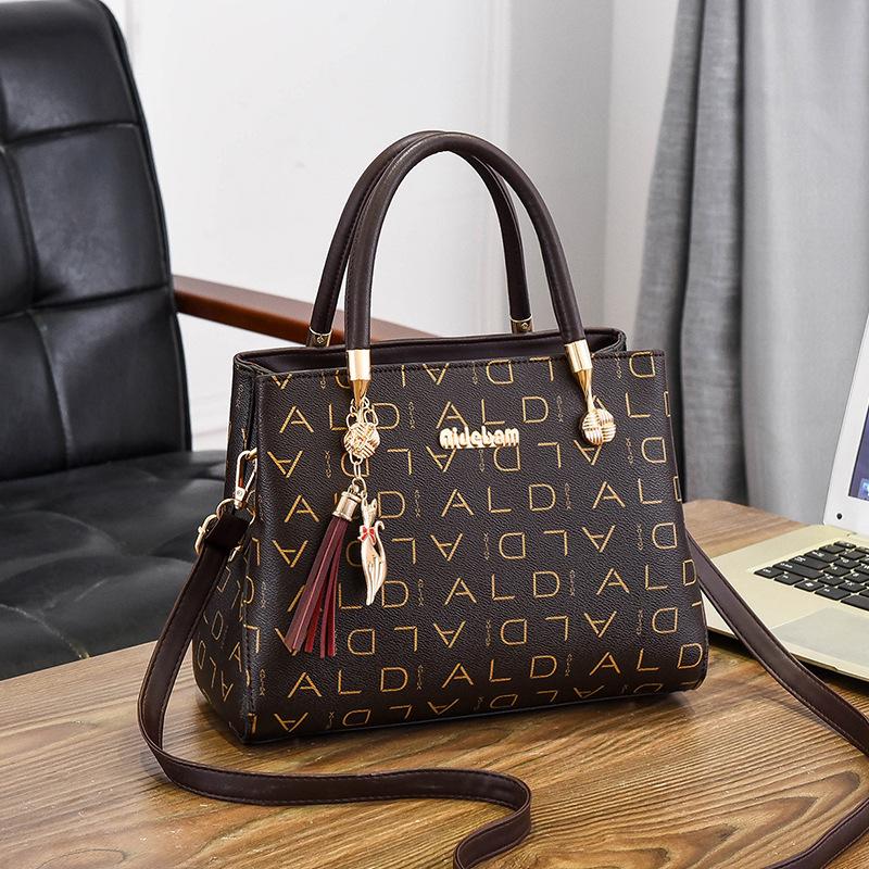 Trendy fashion bag autumn and winter new large-capacity fashion shoulder messenger bag