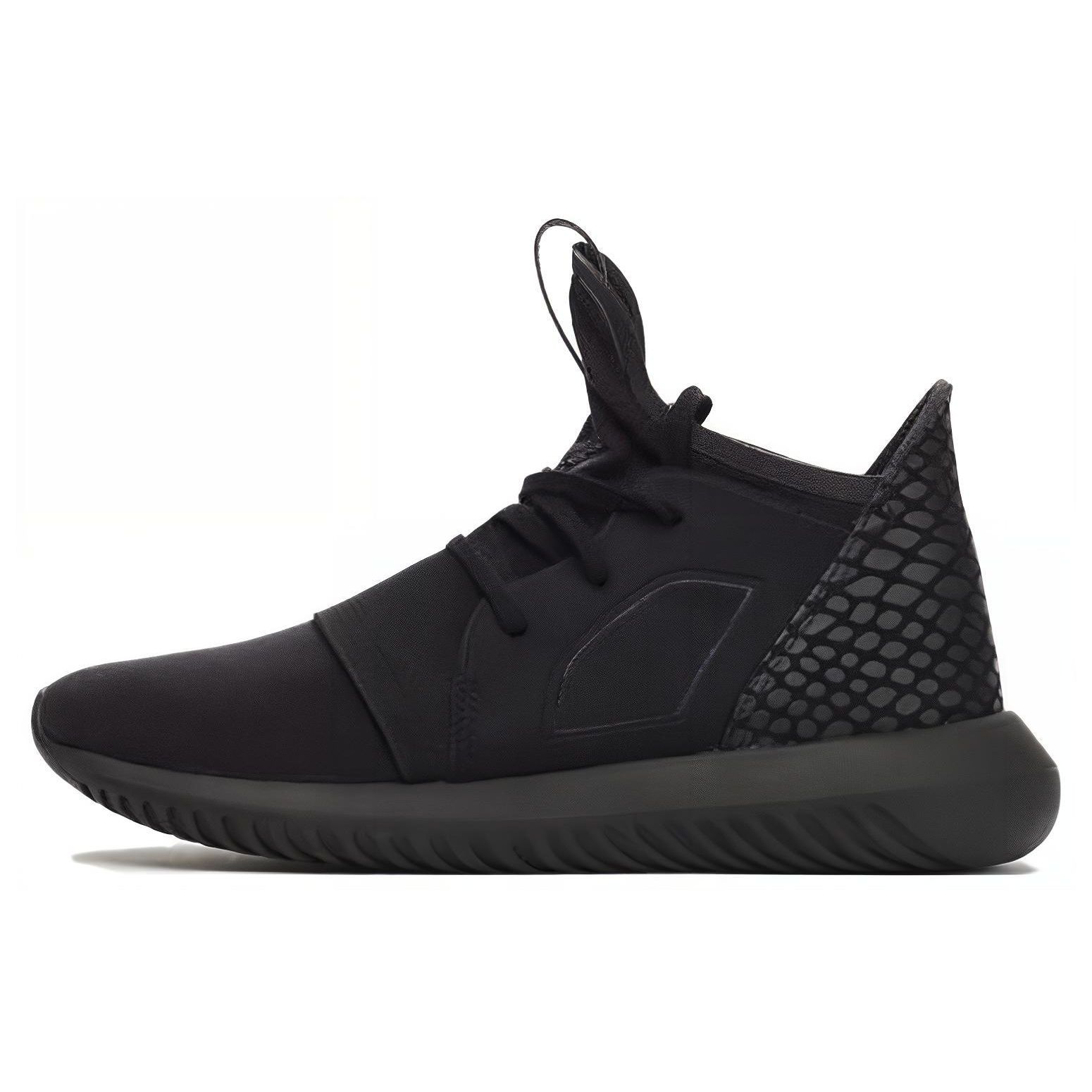 

Кроссовки унисекс adidas Tubular Defiant Black Cblack Ftwwht S75244 41⅓