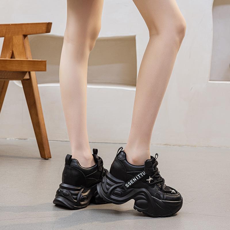 Daddy shoes women's 2025 autumn and winter new thick-soled muffin straps casual shoes increase 10CM sports shoes women's shoes trend