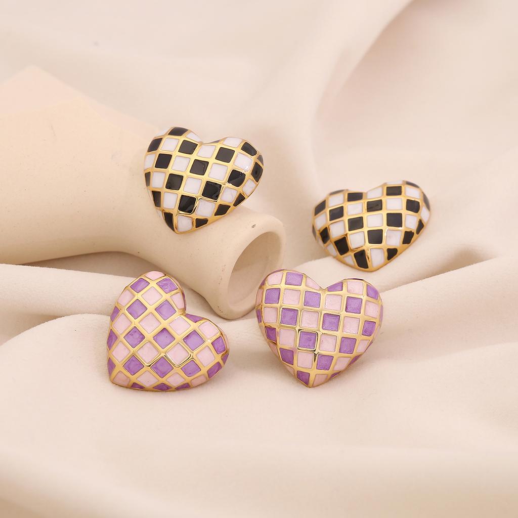 3D Heart Checkered Stud Earrings for Women, Minimalist Versatile Cool Style Ear Jewelry