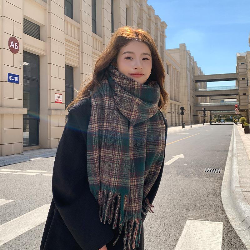 2025 Korean imitation cashmere scarf women's autumn and winter high-end warm shawl cute versatile plaid scarf