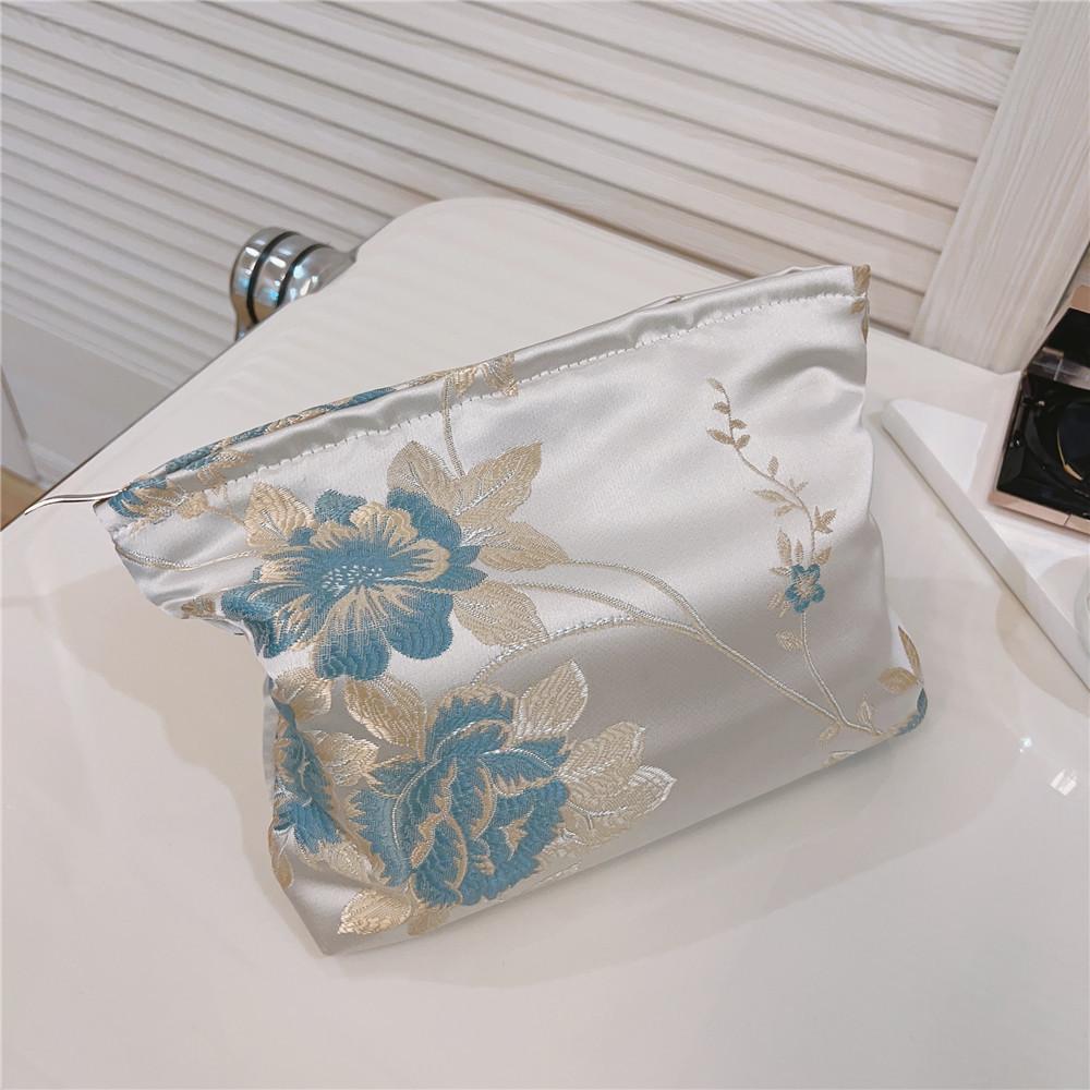 

National Style Portable Makeup Bag Canvas Zipper Purse Cosmetic Pouch Organizer Bag for Traveling Blue