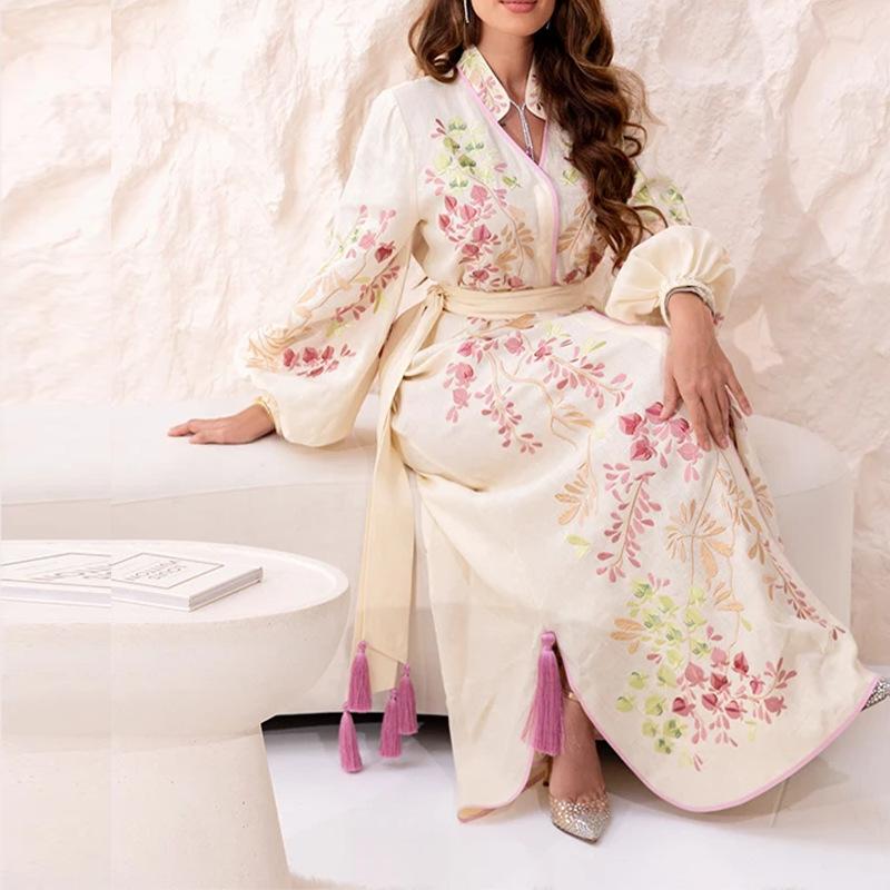 Spring New, Fashionable and Elegant Casual V-neck Printed Lace-up Dress