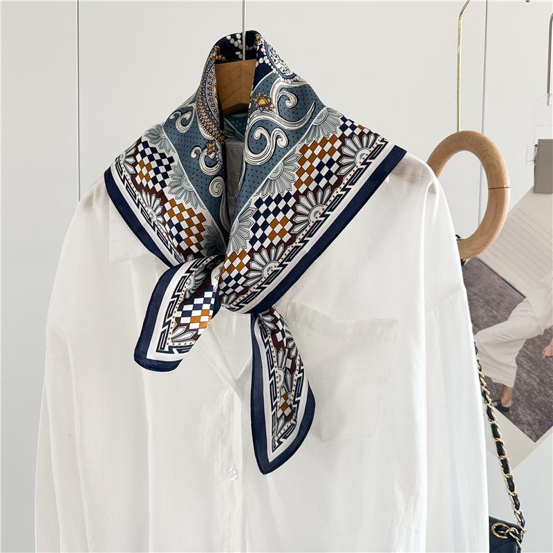 Luxury Women Silk Scarf Glowing Pearlescent Sheen Print 12MM Mulberry Silk Scarf Shawl Square Wrap Shawl For Women Bandana