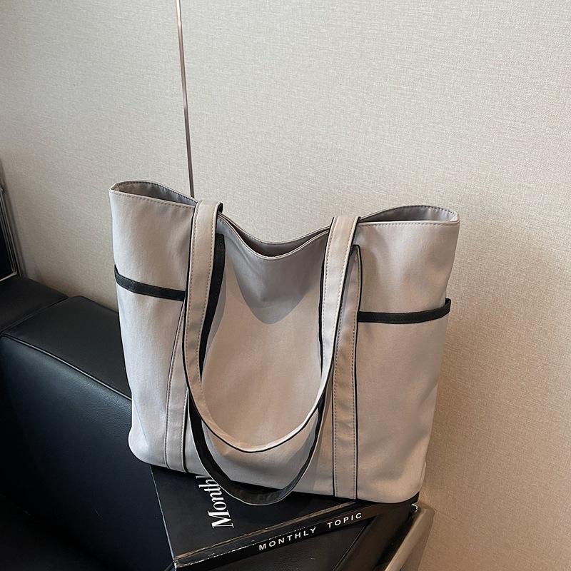 Korean version of casual lazy style large-capacity underarm bag 2025 new simple nylon cloth tote bag versatile shoulder bag