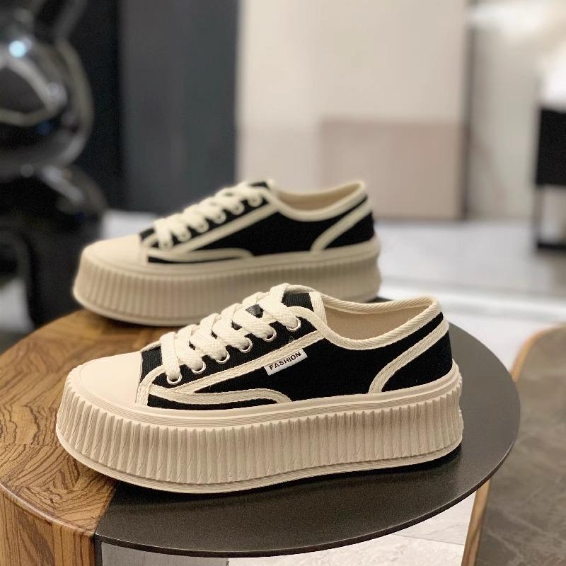 Spring biscuits platform canvas shoes women's 2025 new popular little white shoes niche versatile casual board shoes sneakers
