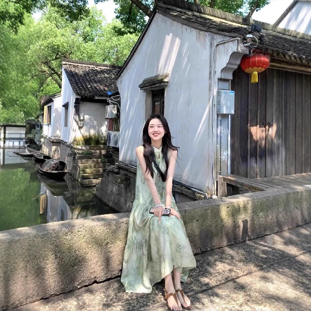 Summer 2025 Green Halter Frog Button Dress - Sleeveless, Loose Tea Length National Style