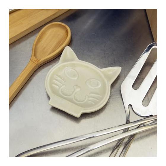KIKKERLAND Cat Spoon Rest CU367 Cat Design Spoon Rest Kitchen Counter Cooking Mess Prevention Tray Key Coin Holder Ceramic